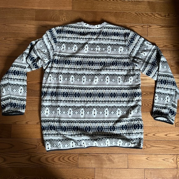 NWOT Eddie bauer Fleece soft crew neck - Picture 2 of 4